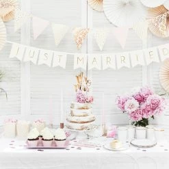 Partydecor Just Married Bunting White